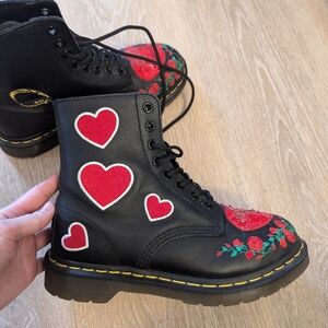 Dr. Martens 1460 Heart Boots